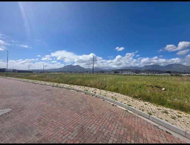 20,887M² VACANT LAND TO LET IN BROADLANDS PARK